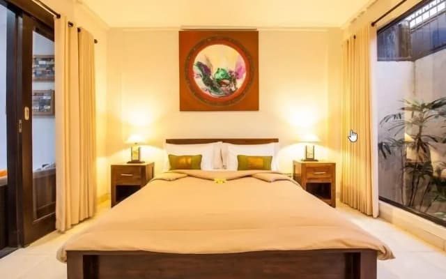 SMV . 4-BR · 4BR Pool Prime Area Walk To Beach N Shops Legian - photo 3