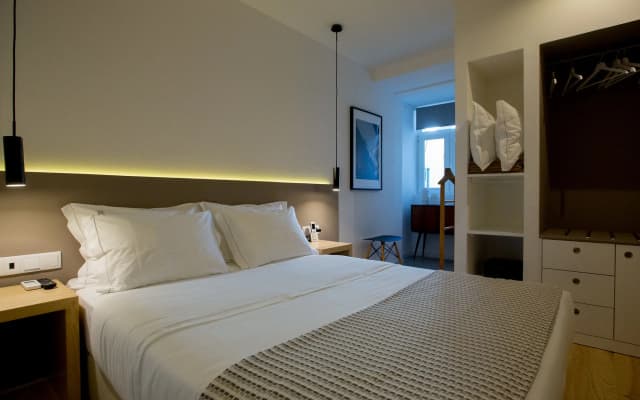 The 8 Downtown Suites - photo 4