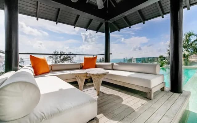 Surin Heights Villa - photo 3