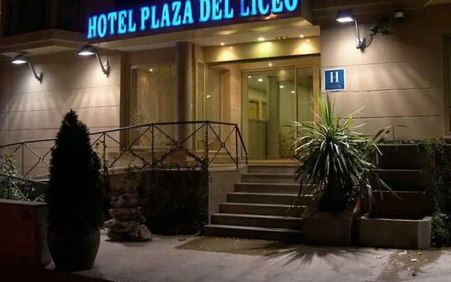 A&H Plaza del Liceo - photo 4