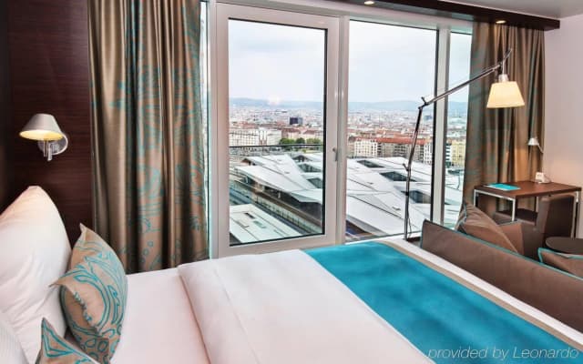 Motel One Wien-Hauptbahnhof - photo 5