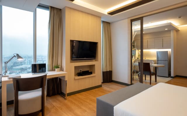 Jasmine Resort Hotel Bangkok BTS Phrakhanong - photo 3
