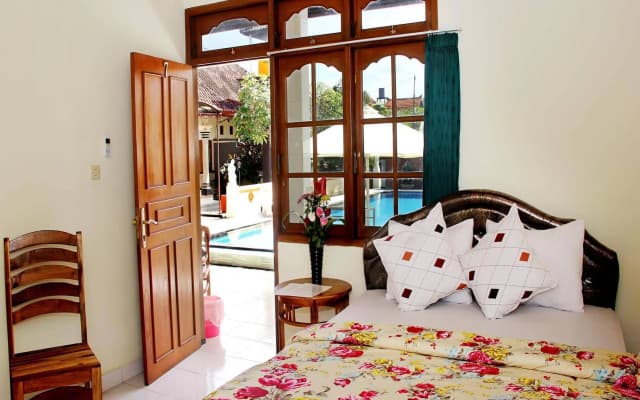 Warung Coco Hostel - photo 2