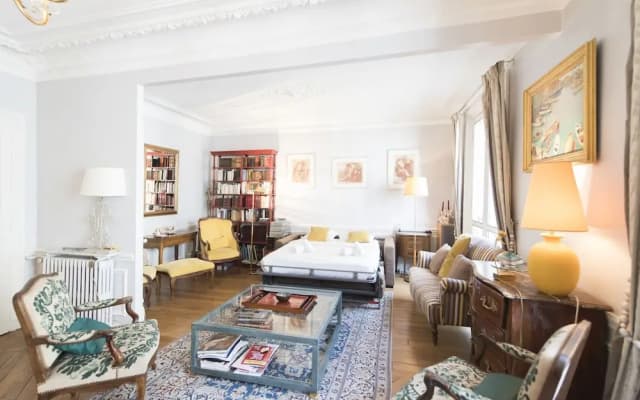 French-style Allure in Saint-Germain des Pres - photo 3