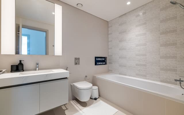 DHH Sunrise Bay 1- Emaar Beachfront - photo 2