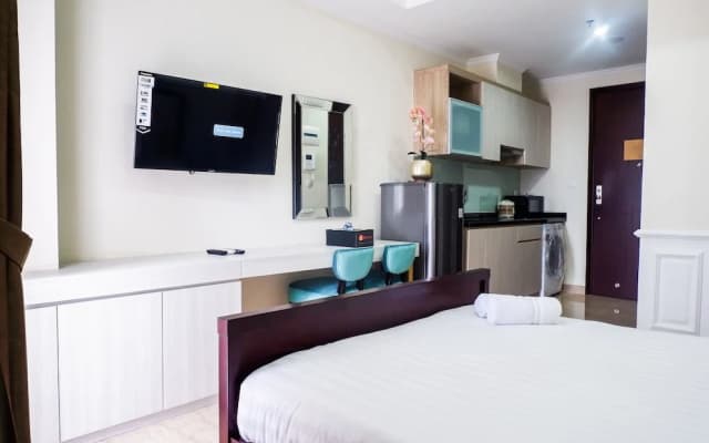 Classic Square Studio at Menteng Park Apartment - photo 5