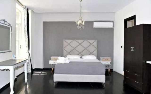 Antisthenes Apartments - photo 3