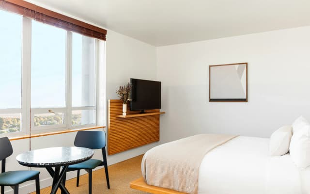 The Hotel June - photo 3