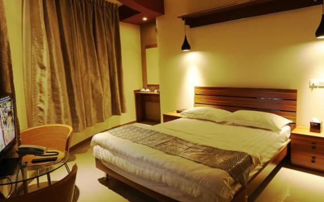 Surfview Raalhugandu - photo 3