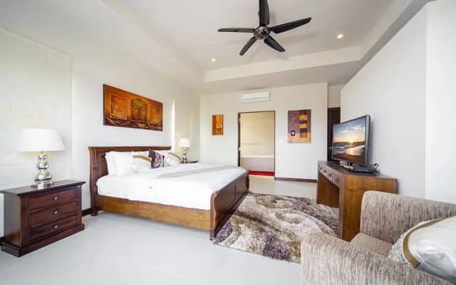 View Peche Villa 8 Bed 180 Degree Views across the Andaman Sea - photo 5