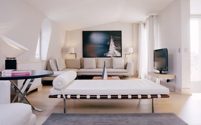 La Reserve Paris Hotel and Spa - photo 4