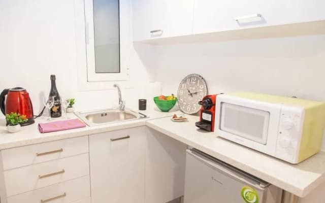 Fully Renovated Adorable Aptm Kolonaki - photo 5
