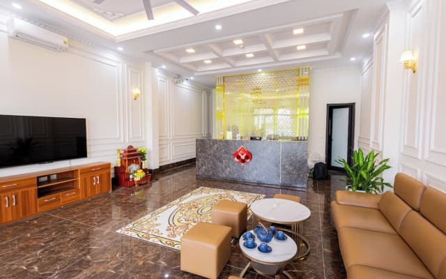 Royal Louis Hotel - photo 2