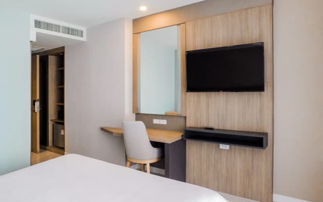 Grace Patong Hotel - photo 2