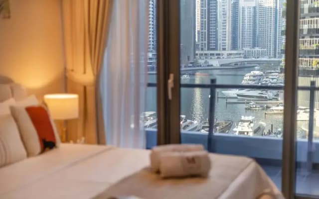 Stylish Marina-Front 2BR | Dubai Marina | Near Top Attractions - photo 2