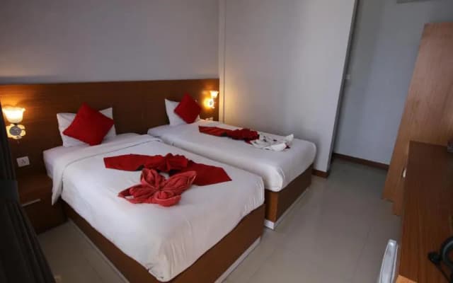 Tom Guest House - photo 4