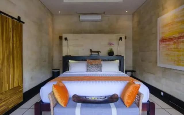 Amanputri Villa - photo 4