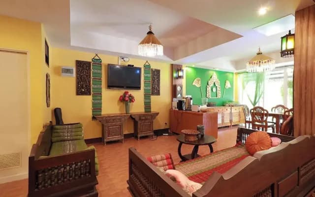 Lm Hostel - photo 2