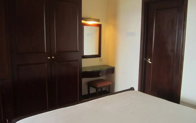 Go Daily Services Vacation Rental at Times Square - photo 4