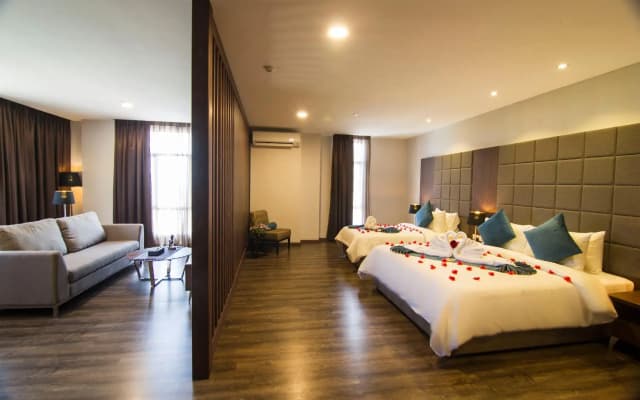 Goldenbay Hotel - photo 5