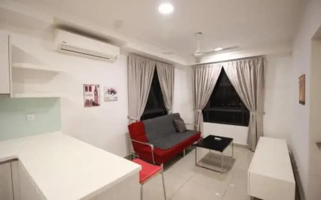 Abz Apartment @ Solstice - photo 2
