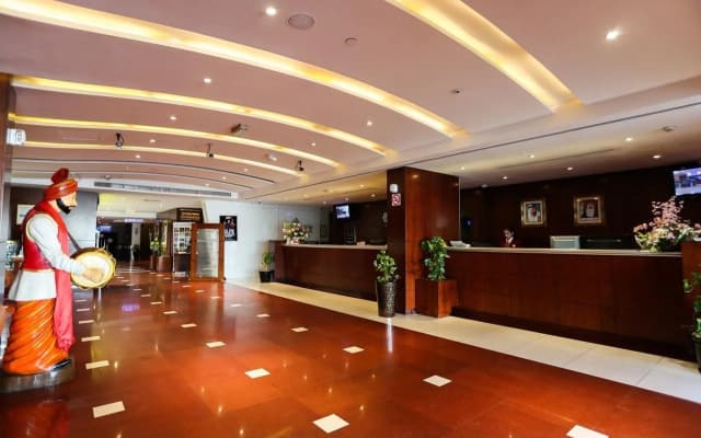 Ramee Royal Hotel - photo 2