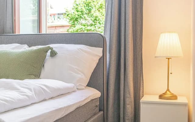 Comfy Stay Near AKH Perfect For Traveler - photo 4