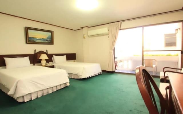 Baan Busarin Hotel - photo 4