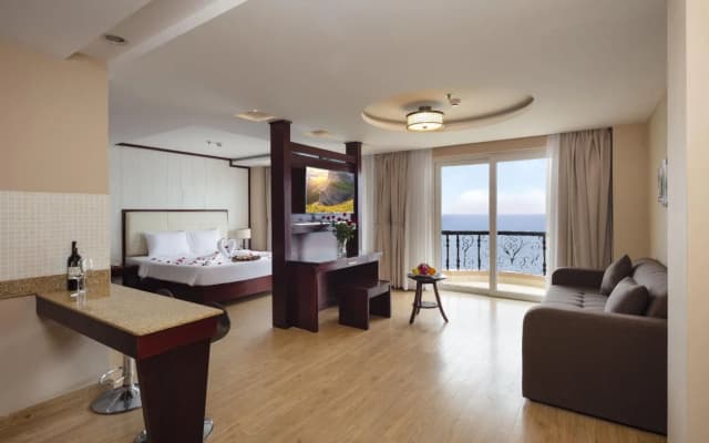 Fairy Bay Hotel - photo 5