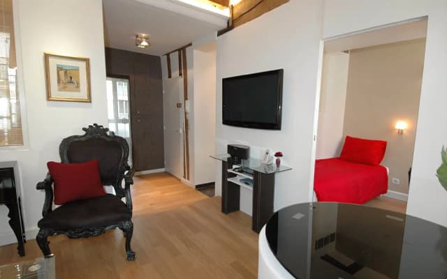 HolidaysInParis-Bourg Tibourg II - photo 4