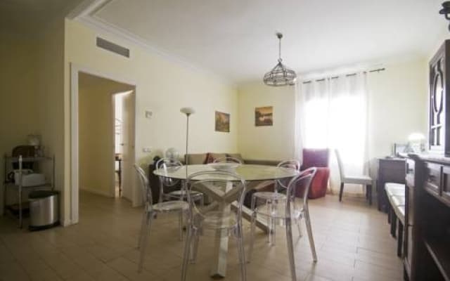 Gran Via Apartment - photo 2