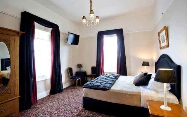 Alexandra Hotel - photo 3