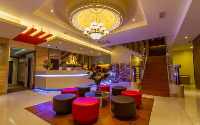JS Hotel - photo 2