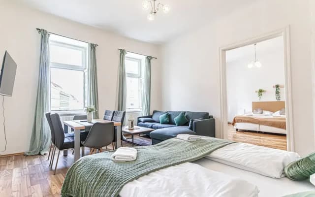 Modern 2BR Apartment Central Long Stay - photo 4