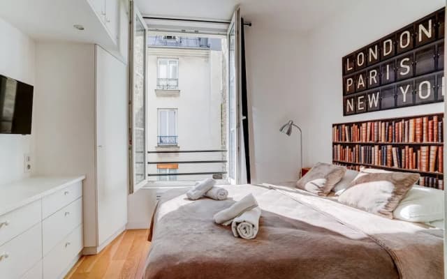 Aramis S Vres Modern 1 Bed Apt in Paris - photo 3