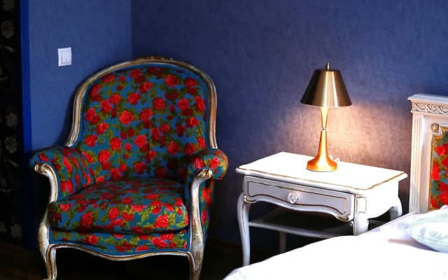 Tbilisi Art Deco Apartment - photo 2