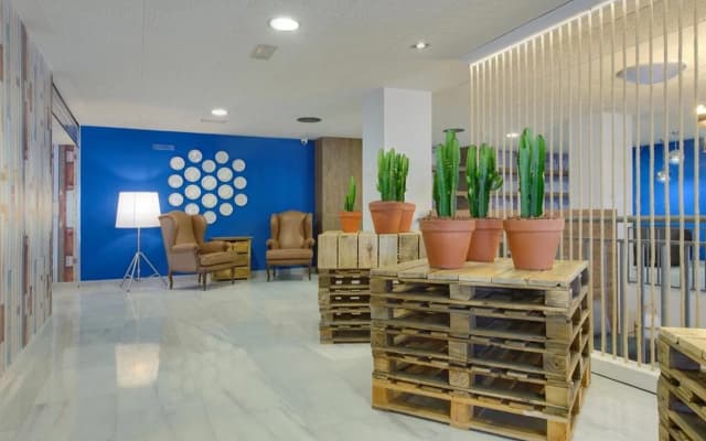 Madrid Airport Suites, Affiliated by Meliá - photo 2