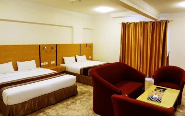 OYO 132 Al Reef Hotel - photo 4