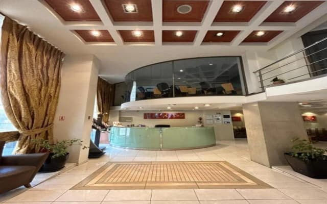Golden City Hotel - photo 2