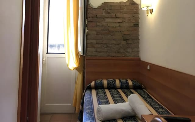 Hotel Bolognese - photo 4