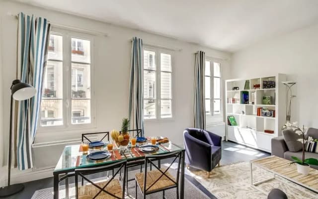 Saint Honore Apartment - photo 5