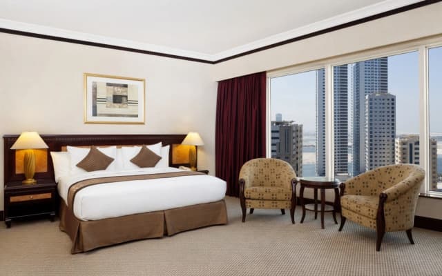 Corniche Al Buhaira Hotel - photo 4
