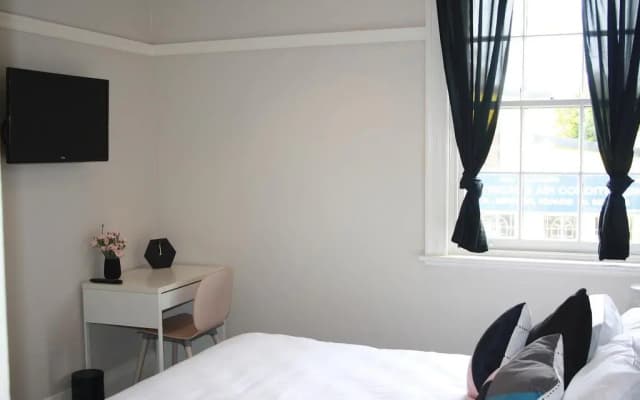 Annandale Hotel - photo 2