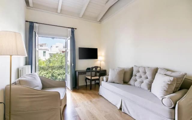 Aerides 3 Luxury Suites - photo 3