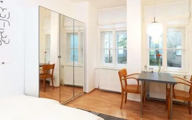 Kaiser Apartments - photo 5