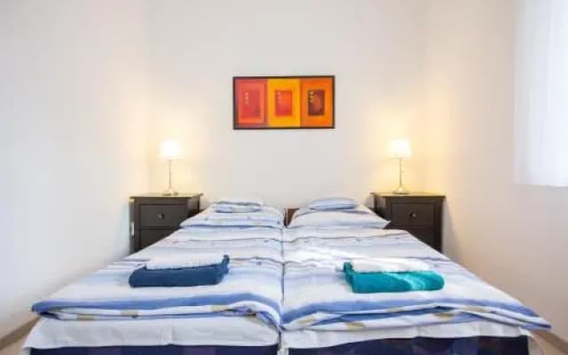 Andrássy Apartment with Inside Parking - photo 4