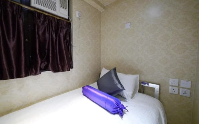 New International Guest House - photo 4