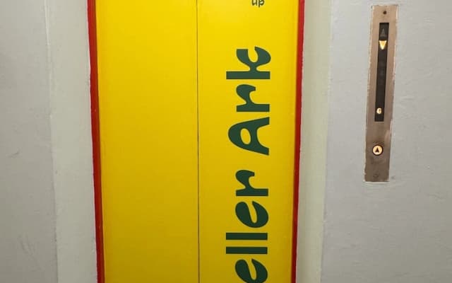 Traveller Ark Hotel & Bunks - photo 4