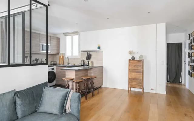 Modern Apartment - 2br-4p- Canal Saint-martin - photo 4