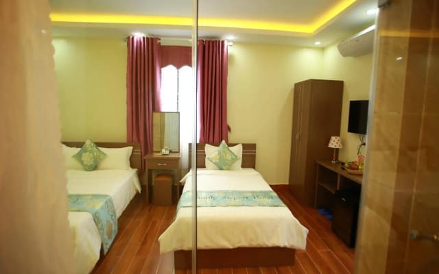 Family Airport Hotel - photo 3